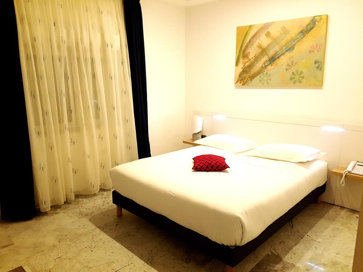 Hotel Ahoefa King Salomon Garden Lomé Eksteriør billede